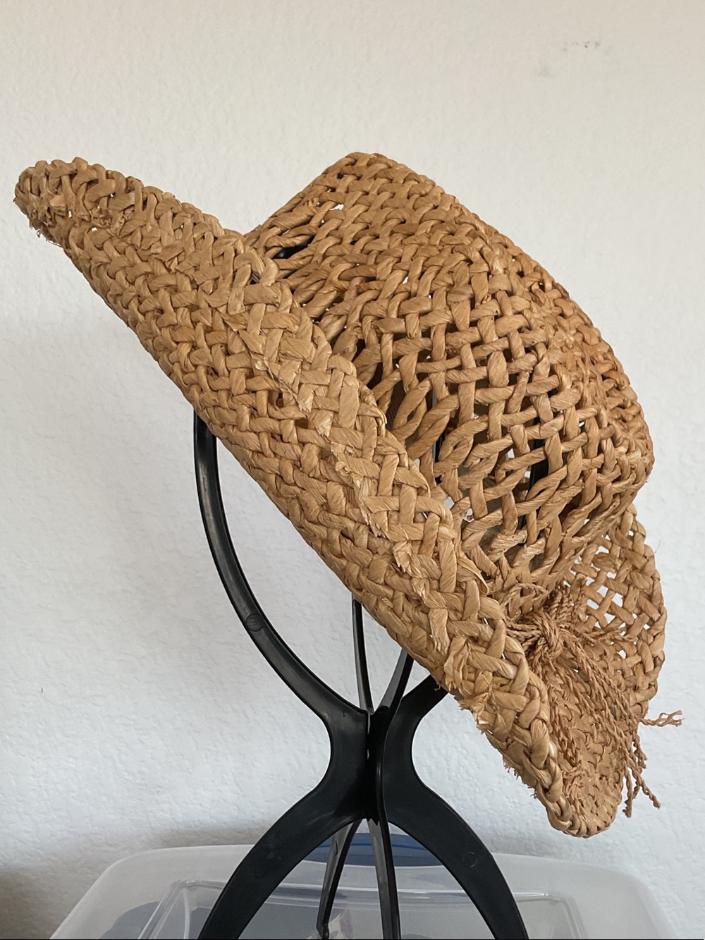 🤠 CONNER Women's Tan Woven Straw Cowboy Hat with Braided Band - Picture 5 of 9